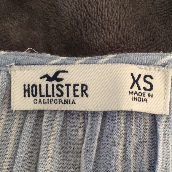 Blue/white Hollister Size XS Blouse - Picture 2 of 2